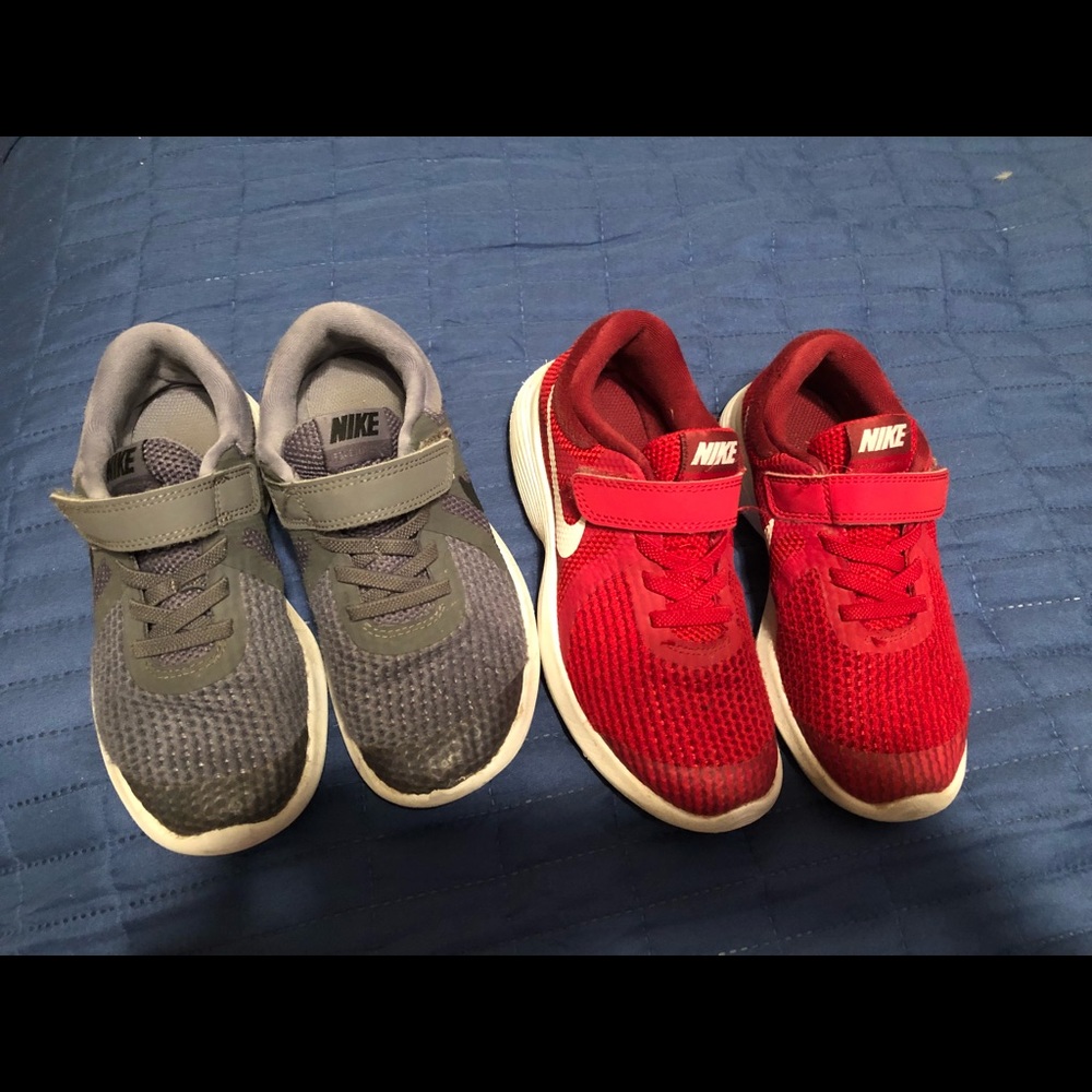 2 pairs of boys Nike’s